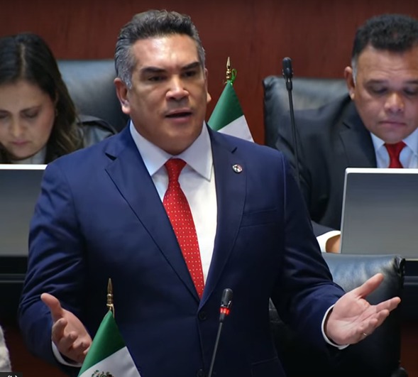 El Presidente del Comité Ejecutivo Nacional (CEN) del Partido Revolucionario Institucional, Alejandro Moreno, denunció que desde el Instituto Nacional Electoral (INE), se presionó para aprobar la reforma al Poder Judicial de la Federación, a cambio de avalar su dirigencia al frente del tricolor, pero advirtió que “primero muertos”, antes que votar por esa “locura”, que busca la destrucción del sistema judicial. 