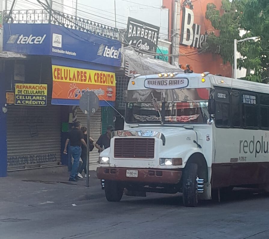 El servicio de transporte público urbano en Culiacán se ampliará hasta las 9:00 de la noche; es decir, media hora adicional, ya que el horario para la prestación del servicio a los usuarios finalizaba habitualmente a las 8:30 de la noche.