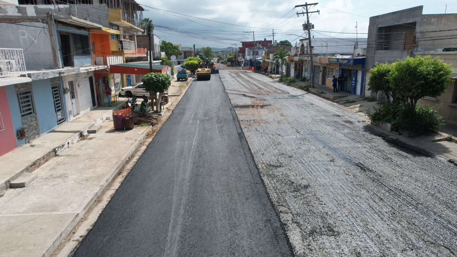 Este esfuerzo tiene como objetivo principal mejorar la movilidad en esta vialidad, que es crucial para el tránsito diario de vehículos y peatones en la zona.