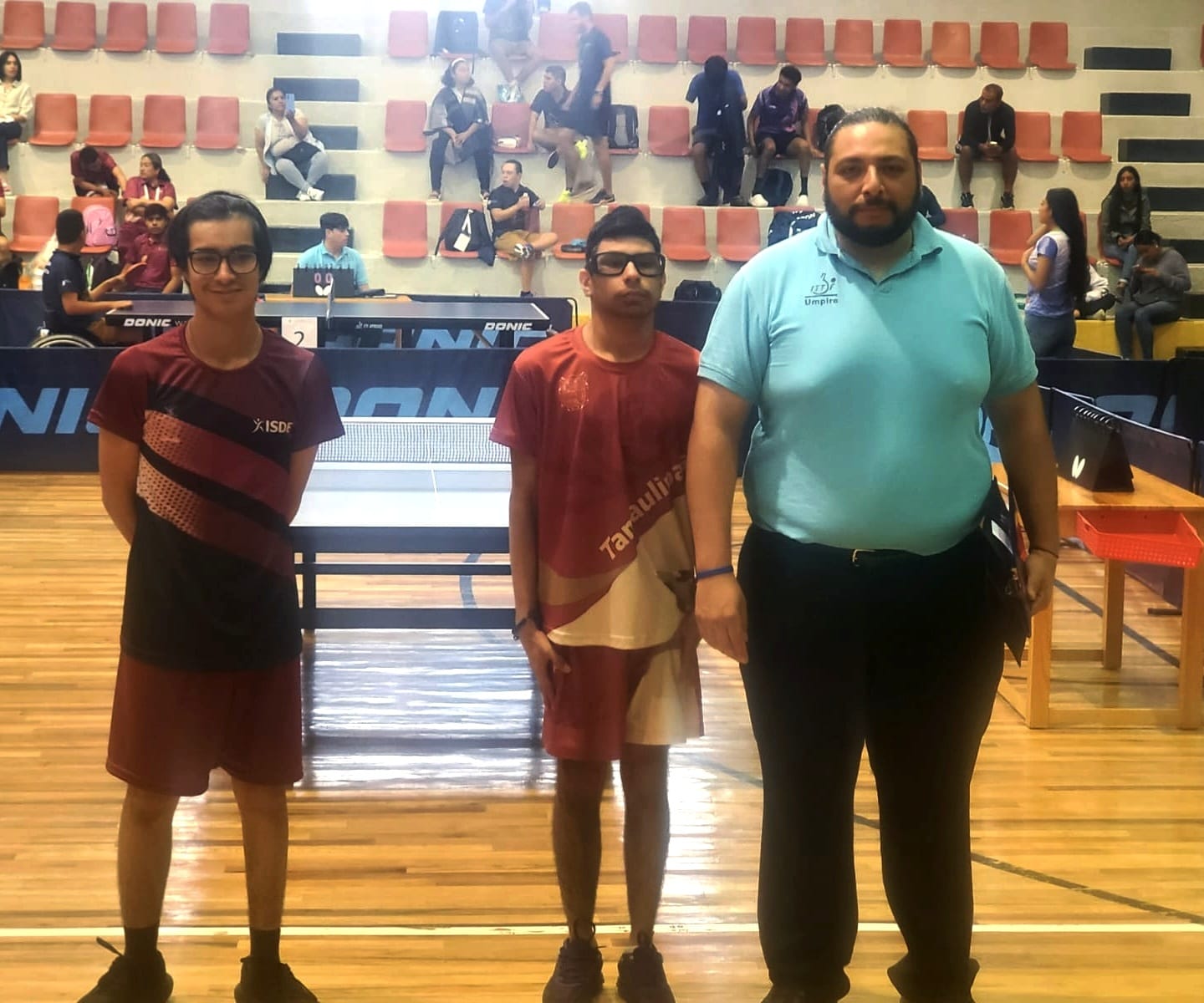 -	Con dos triunfos en Oaxaca, el paratleta mazatleco alza la mano en el para tenis de mesa, en el debut de la Delegación Sinaloa dentro de la disciplina