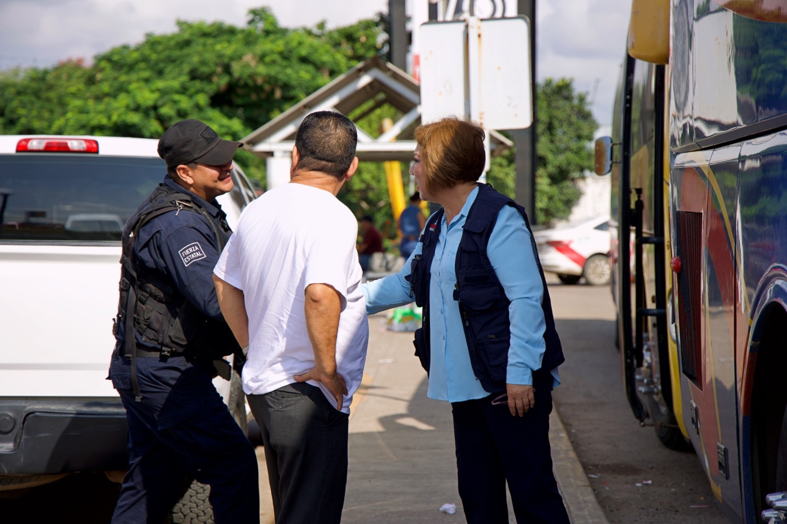 A partir de que la Secretaría de la Defensa Nacional (SEDENA) ha establecido un destacamento de manera permanente en la localidad de El Palmito, Concordia, un grupo de familias de esa comunidad que fueron desplazadas de manera preventiva solicitaron apoyo al Gobierno del Estado para regresar a su pueblo, informó María Inés Pérez Corral, secretaria de Bienestar y Desarrollo Sustentable.