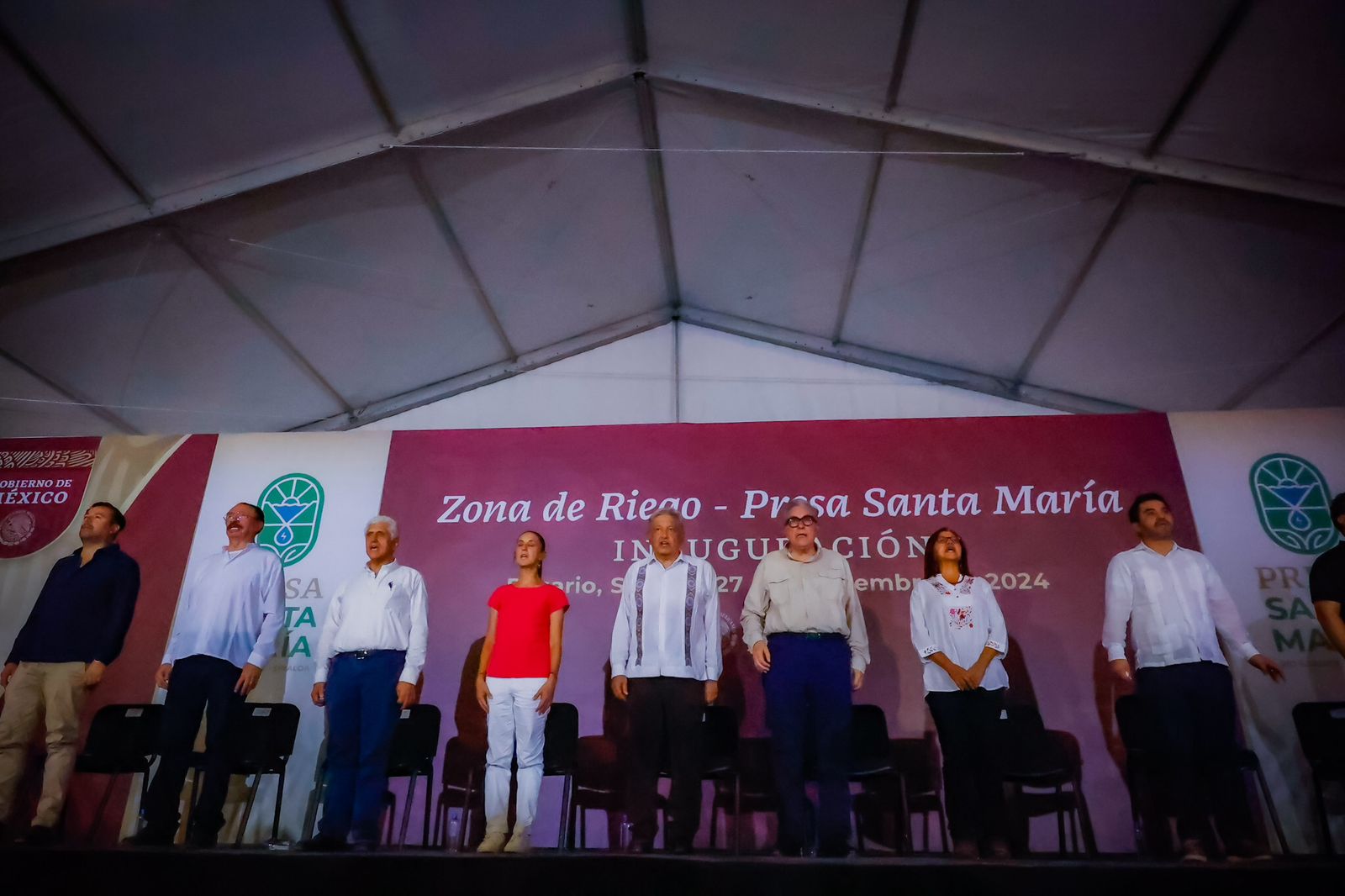 - Como lo prometió el presidente de México, regresó a Sinaloa a unas horas de concluir su mandato, para entregar esta obra junto con el gobernador de Sinaloa
- Claudia Sheinbaum reiteró que el gobernador Rocha seguirá contando con todo el respaldo del Gobierno de la República, una vez que asuma el mandato el próximo martes