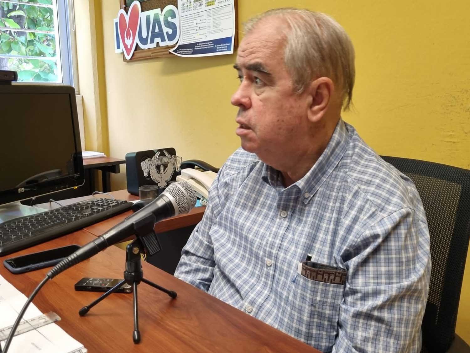 -	La Dirección General de Escuelas Preparatorias de la UAS distribuirá esta semana 450 mil libros de texto en sus 104 planteles del estado