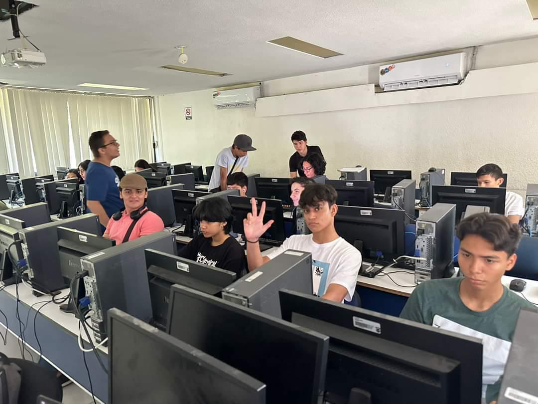 La Universidad Autónoma de Sinaloa (UAS) a través de la Dirección General de Escuelas Preparatorias (DGEP), está motivando a los estudiantes del nivel medio superior a que participen en la Olimpiada de Informática de Sinaloa edición 2024-2025 y que con su esfuerzo sigan poniendo en alto el nombre de la institución, por lo que en esta nueva justa académica se espera participen alrededor de 15 jóvenes de unidades académicas como las de: Rubén Jaramillo, Mazatlán, y Villa Unión, informó Claudia de Anda Quintín.