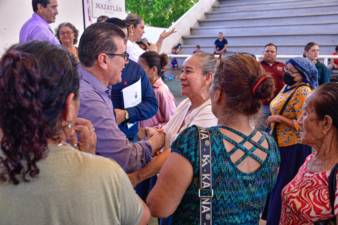 -	Las y los beneficiados reciben los recursos de septiembre y octubre.