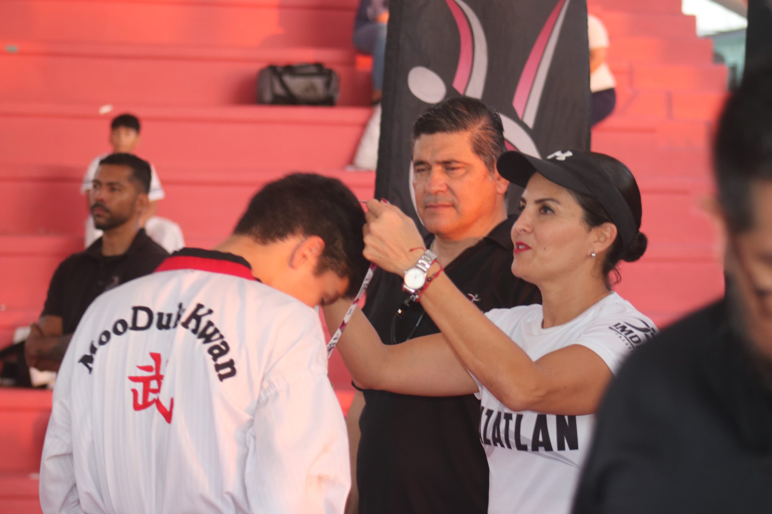 Muestran su poder más de 130 participantes en el Selectivo Municipal, celebrado en la cancha Martiniano Carvajal