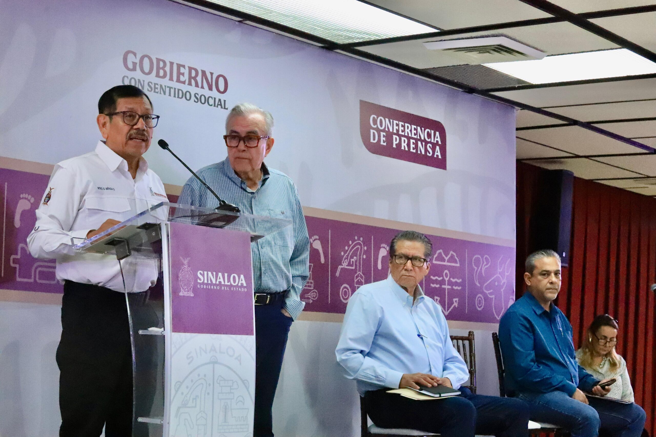 El secretario de Seguridad, informó que se han abierto 120 carpetas de investigación, se han detenido 72 personas y asegurado 398 armas de fuego