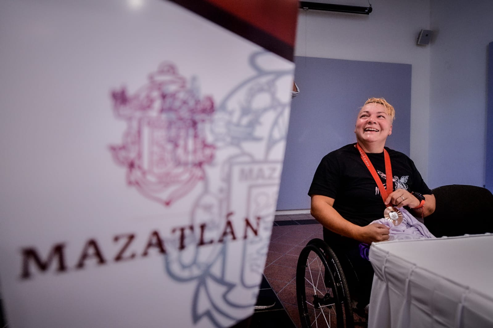 Rosa María Guerrero logra el segundo lugar en la categoría de Deporte Paralímpico, mientras que Juan Castellanos logra el tercer lugar como entrenador