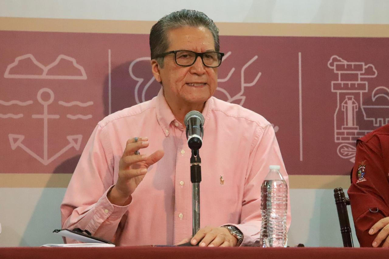 El vocero se refirió a las gestiones que hizo el gobernador del estado ante el IMSS y el Infonavit para que concedan prórrogas en pago de obligaciones con motivo de la inactividad comercial