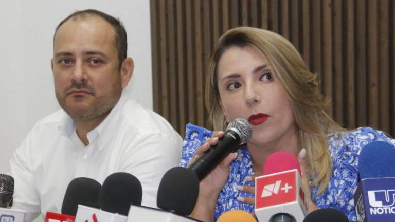 En el PAN, la todavía gerente y autopremiada con una pluri; doña Roxana Rubio Valdez repudió que siete comités directivos municipales soliciten se suspenda el proceso interno de elección del nuevo CDE por considerar que no existen condiciones de seguridad en algunos municipios.