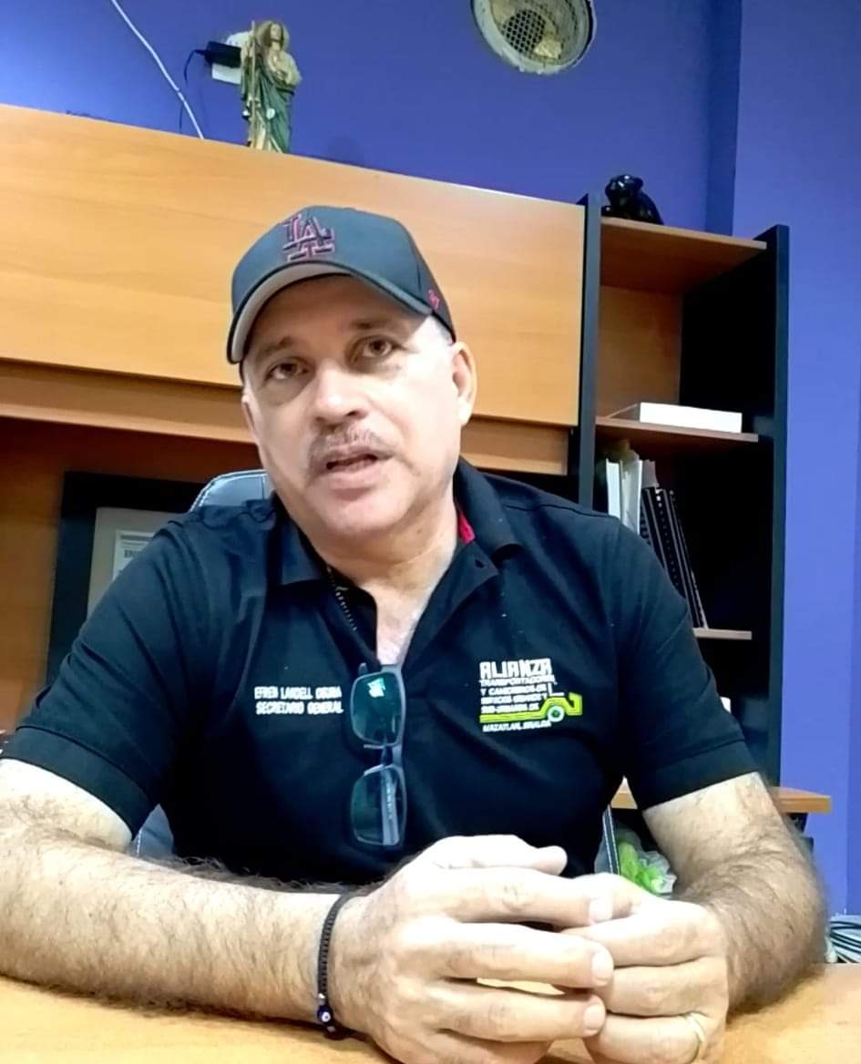 Efrén Landell Osuna, Presidente de la Alianza, precisó que esta es una actividad recurrente que afecta a la alianza año con año en esta fecha, de personas que lanzan hacia los camiones objetos o piedras, este año el reporte es de 6 personas lesionadas y vidrios rotos en camiones.