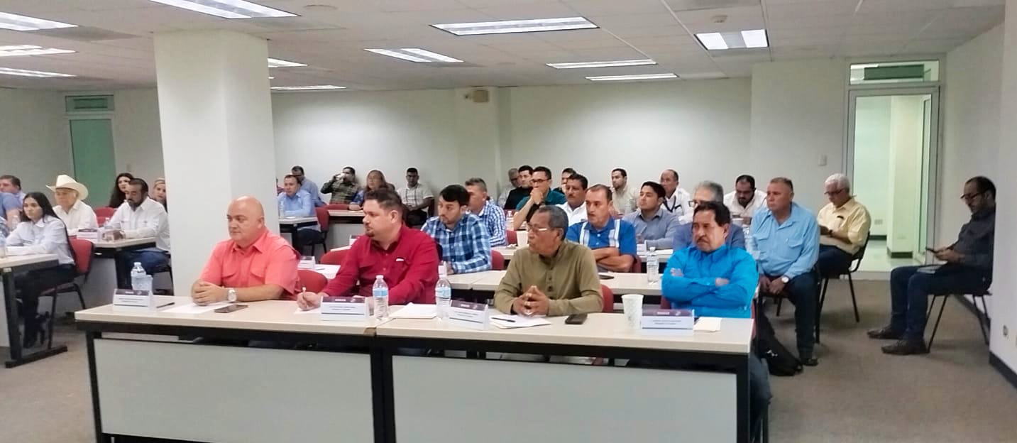 -	Perfeccionar procesos administrativos y mejorar la atención a usuarios, las prioridades: Marco Antonio Osuna Moreno