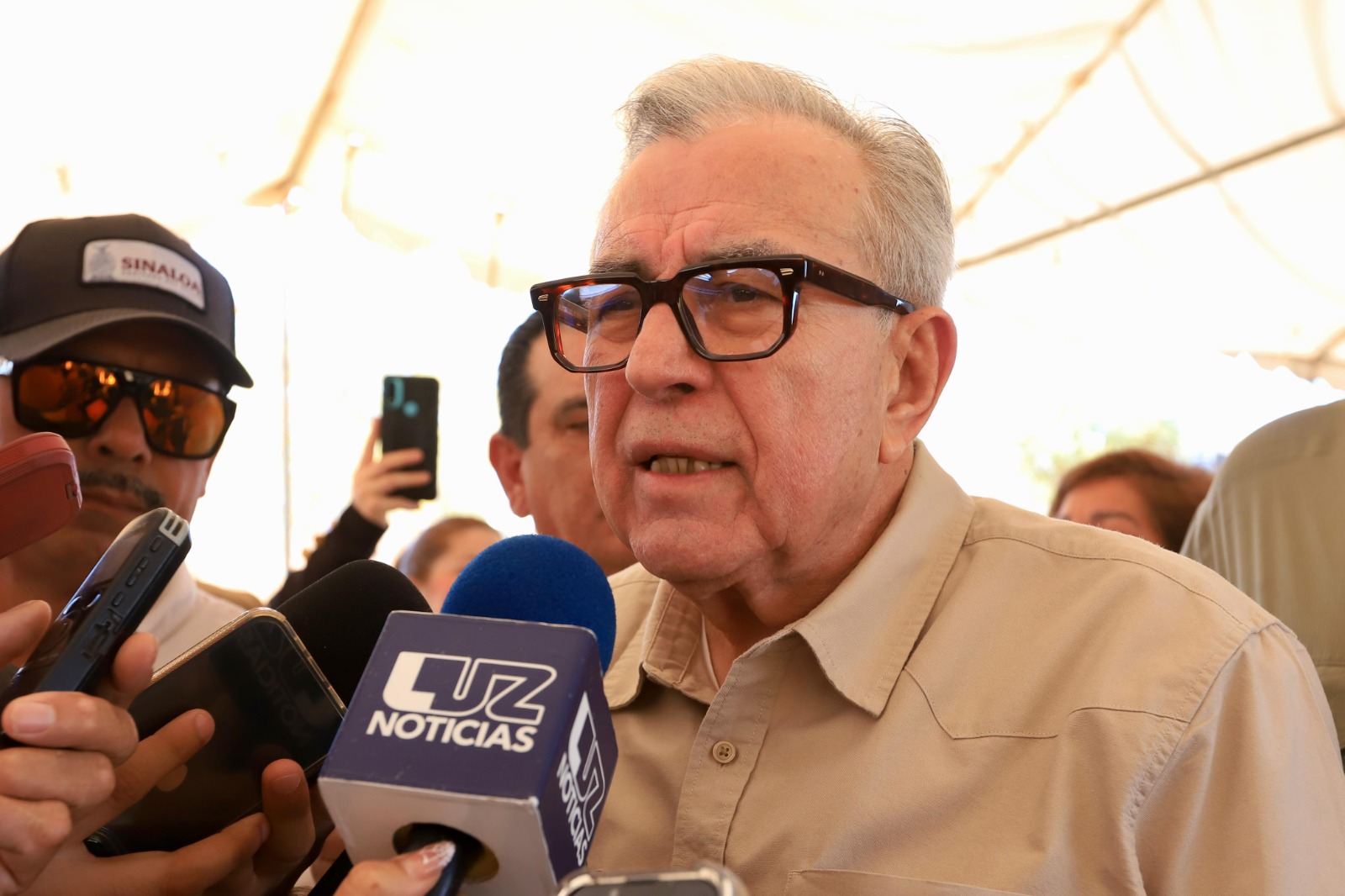 El Gobernador adelantó que enviará un oficio para que se explore la posibilidad de concretar esta consulta ciudadana.