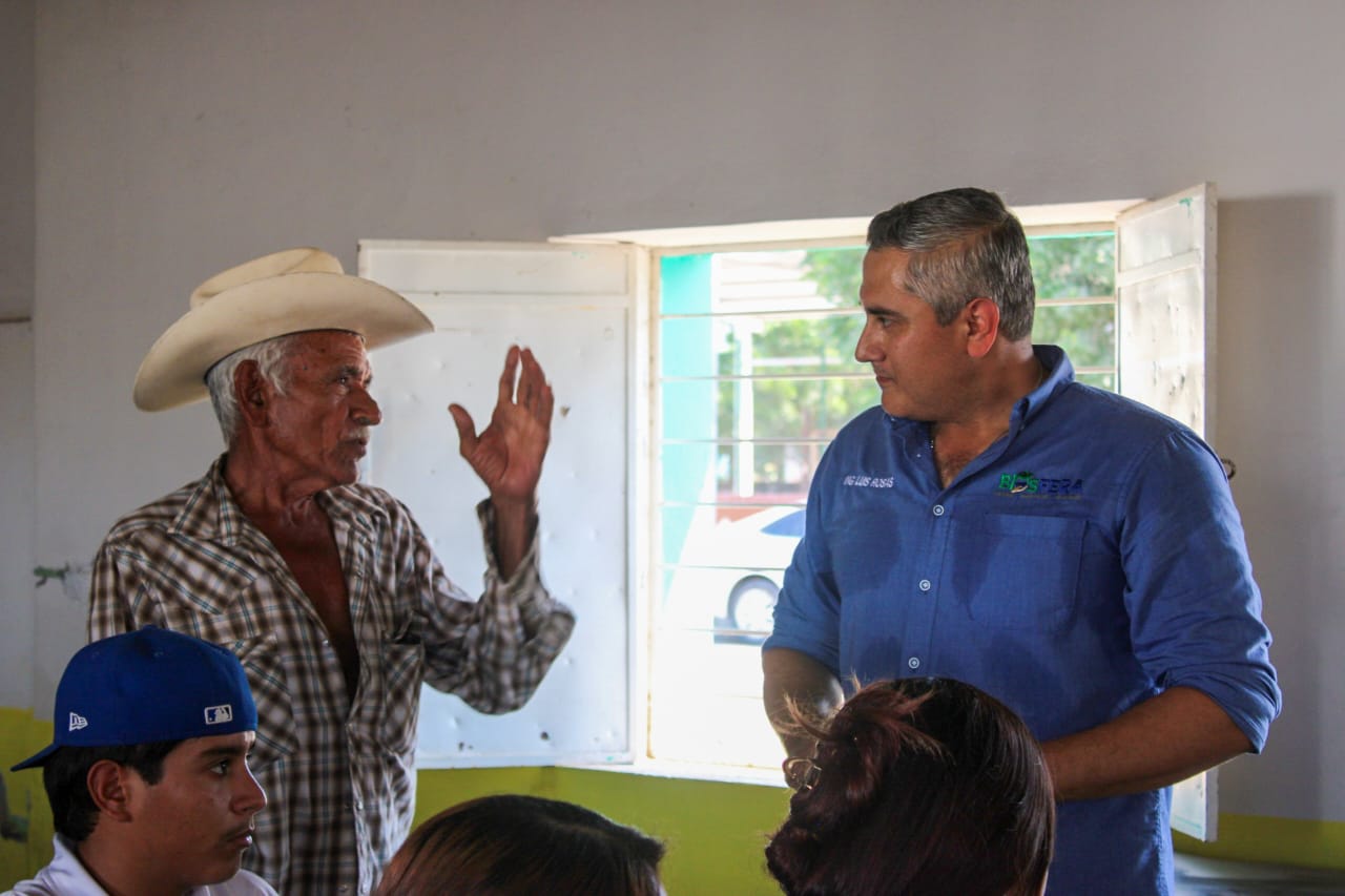 Se reúne Director de Turismo Municipal, M.C. José Ignacio Contreras Medina, con Asociación Civil Biosfera, representada por el Ing. Luis Flores y el Biólogo Jesús Mendoza, así como también se contó con la presencia de ejidatarios de la comunidad de Tecualilla, estudiantes del Telebachillerato Comunitario y estudiantes de turismo de la Universidad Tecnológica de Escuinapa los cuales fueron convocados por el Profesor Aarón Rivera.