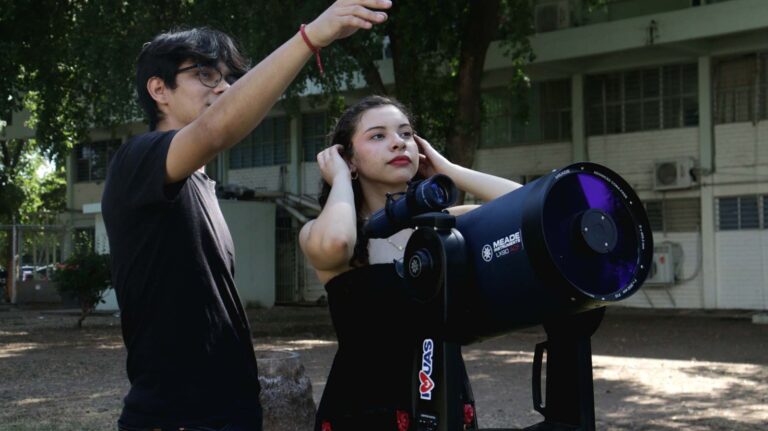 La UAS capacita a dos jóvenes estudiantes que representarán a México en la Olimpiada Latinoamericana de Astronomía y Astronáutica 2024