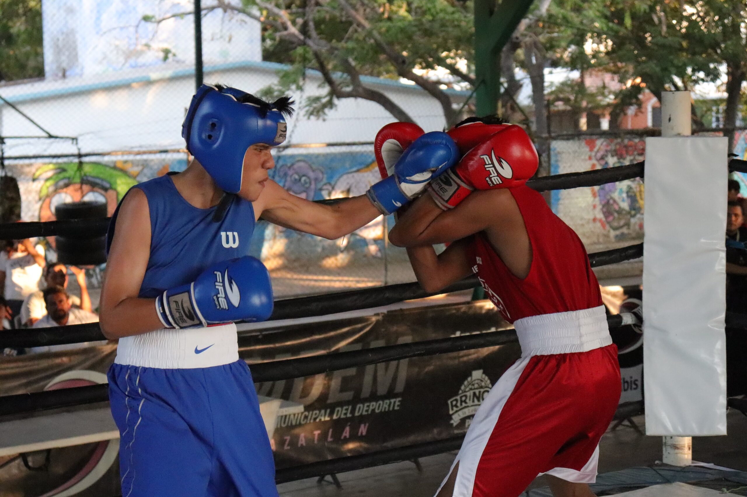 Suben al ring 77 pugilistas de 16 gimnasios de Concordia y la localidad, en el encuentro de fogueo que se llevó a cabo en el Gimnasio Infonavit Playas