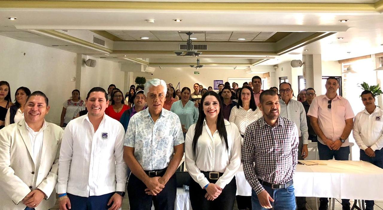 El Partido Sinaloense (PAS) realizó el Curso-Taller “La activación ciudadana: la importancia del voto en la democracia”, impartido por el activista y ex regidor Jesús Ramón Salmerón Pérez. Este evento, organizado por el Instituto de Educación y Capacitación del PAS en coordinación con el Comité Directivo Municipal de Mazatlán, tuvo como objetivo fortalecer los principios democráticos y fomentar la participación activa de la ciudadanía.