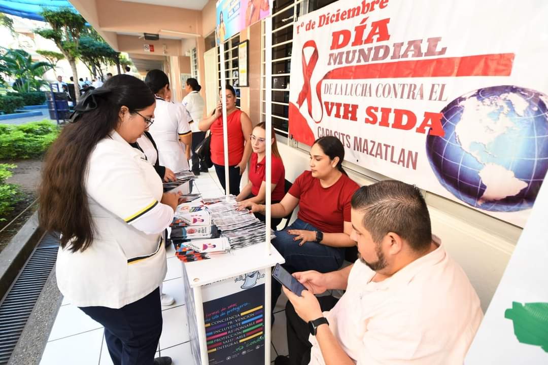 En conjunto con la Unidad de Bienestar Universitario y la Secretaría Académica de la Unidad Regional Sur, la UAS abrió sus puertas al Día de Vacunación y Detección de VIH.