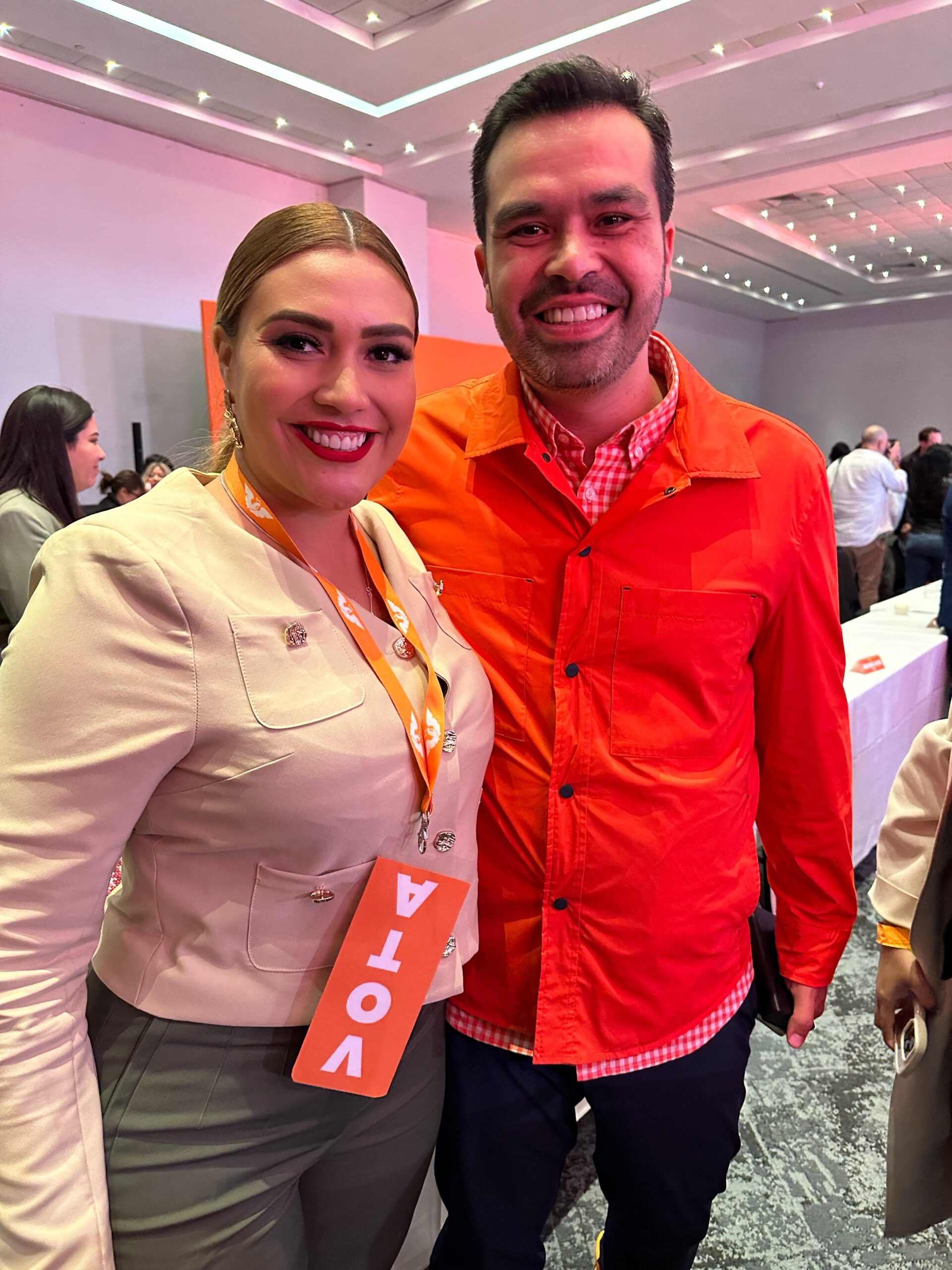 El nuevo Coordinador Nacional Jorge Álvarez Maynez respaldo su compromiso con los Sinaloenses y con la líder de jóvenes y Coordinadora Electoral de la Circunscripción 1 de Mujeres en Movimiento Fanny Bonilla.
