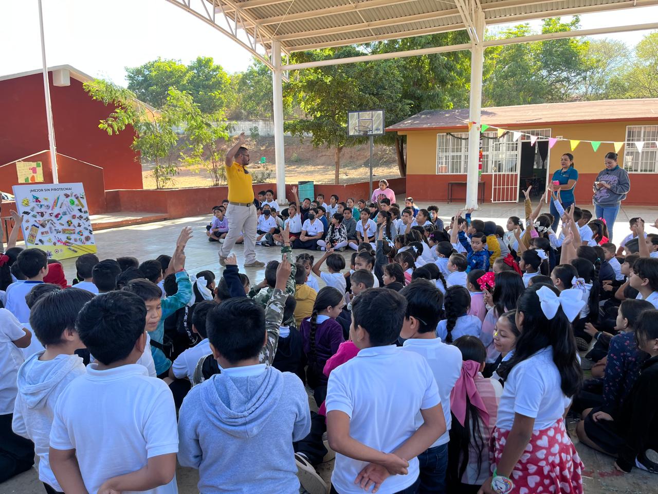 -	Campaña "Mejor sin Pirotecnia" llega a 2500 niños de ocho escuelas primarias de Mazatlán 