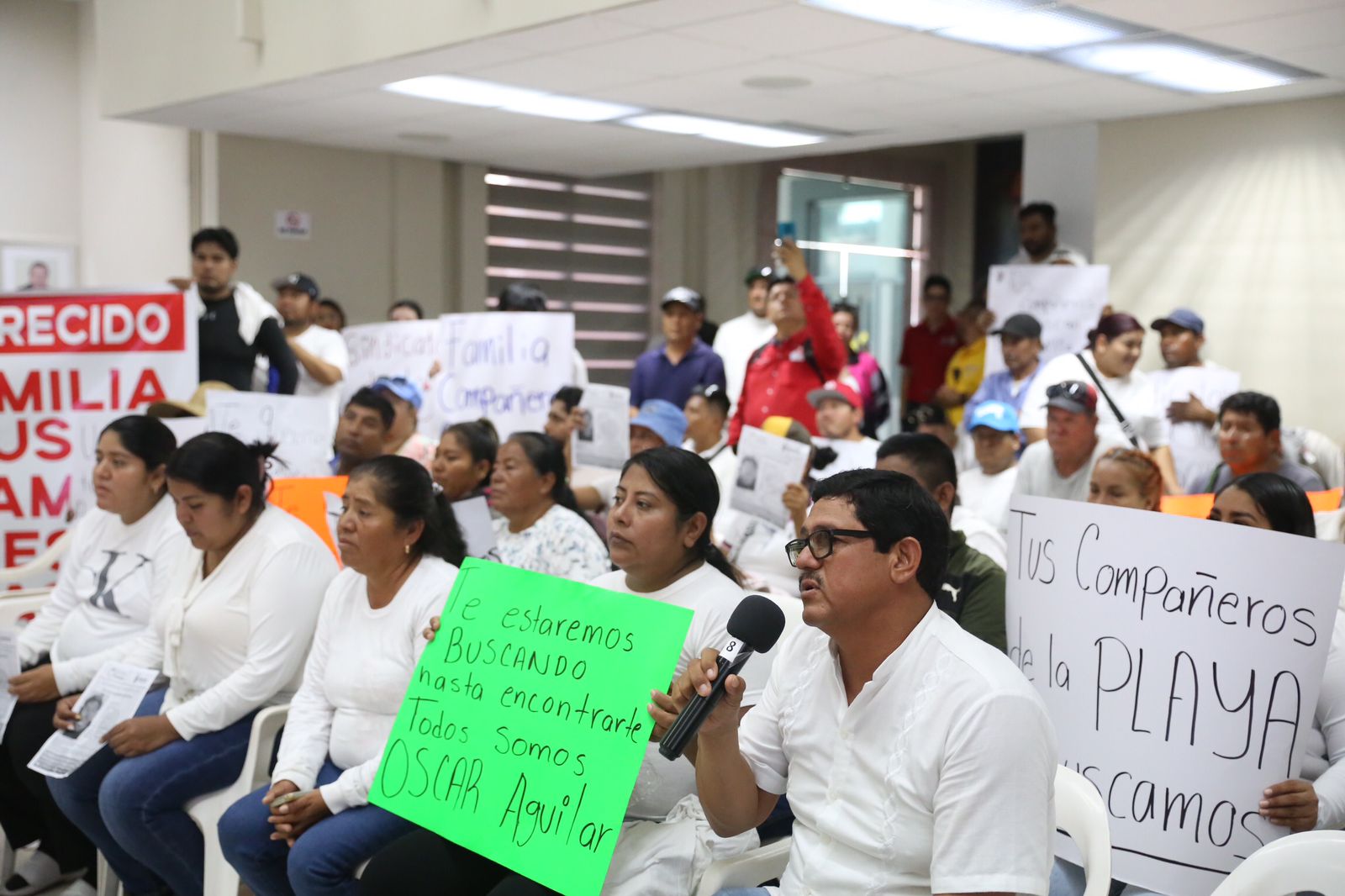 Por encomienda de la Presidenta Estrella Palacios, una comisión de funcionarios municipales atiende a familiares y allegados del joven Óscar Aguilar 

