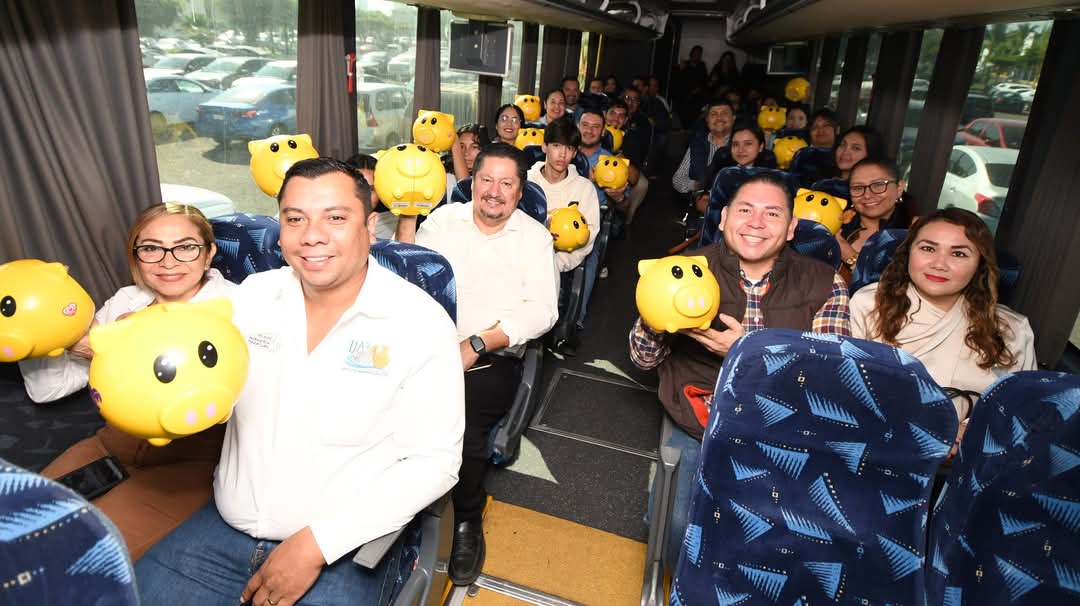 En la edición 2024 de la colecta anual, la Universidad contribuyó con la donación de 75 cochinitos (alcancías), siendo la institución con mayor número de cochinitos donados en la zona sur, con estas acciones la UAS refrenda su compromiso humanista con el CRIT Sinaloa en próximos años