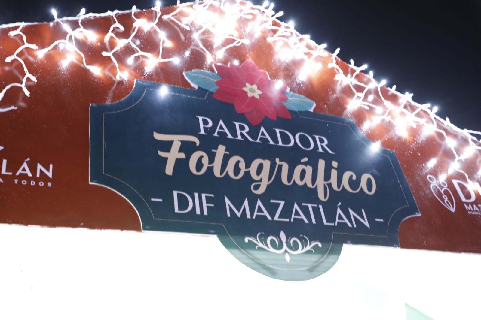 Las y los asistentes al lugar podrán tomarse una fotografía y llevársela impresa en una taza
