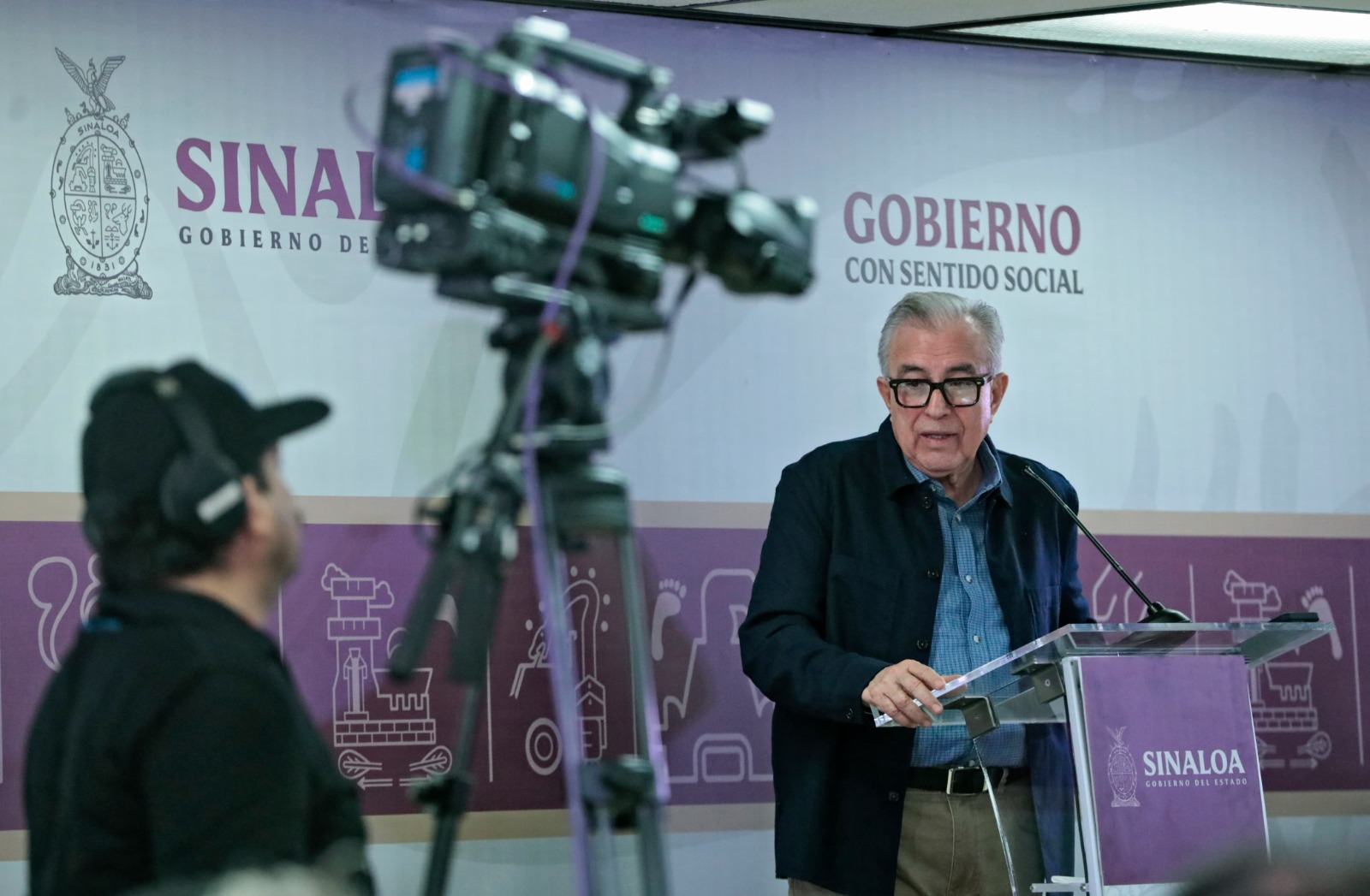 El gobernador Rubén Rocha Moya dio a conocer que ayer justo antes de partir de Sinaloa hacia la Ciudad de México, la presidenta de la República, Claudia Sheinbaum Pardo se comprometió a terminar de pagar a los productores de maíz el apoyo especial de 750 pesos por tonelada