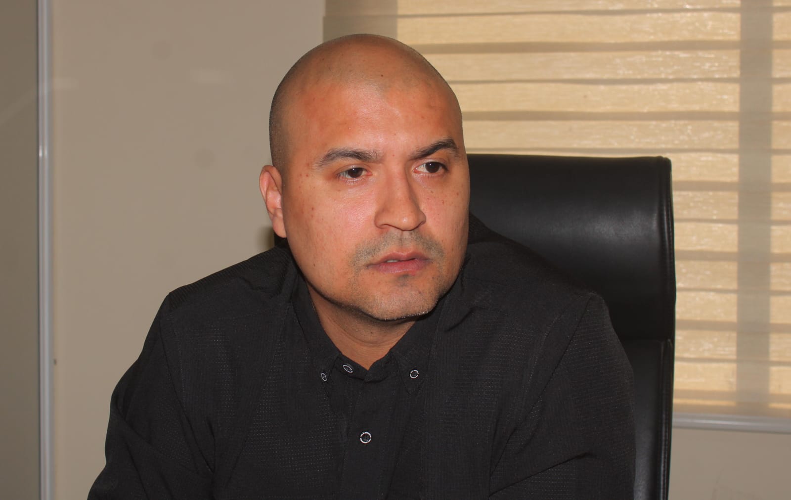 El Oficial Mayor del Ayuntamiento, Ángel Fernando Arballo Quintero, destaca que la finalidad es que los establecimientos cumplan con las normas y reglamentos a favor de la ciudadanía 