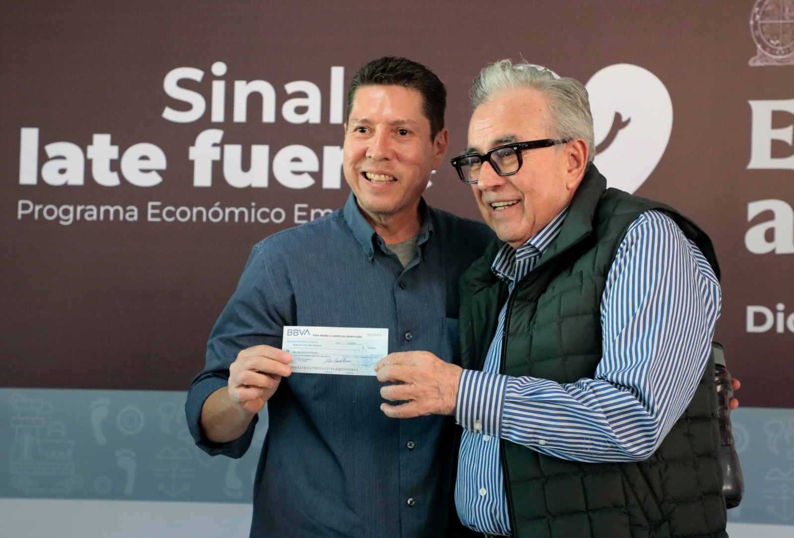 Entrega Rocha apoyos directos e inmediatos a comerciantes de 6 municipios, restaurantes de Culiacán, organizadores de eventos y emprendedores