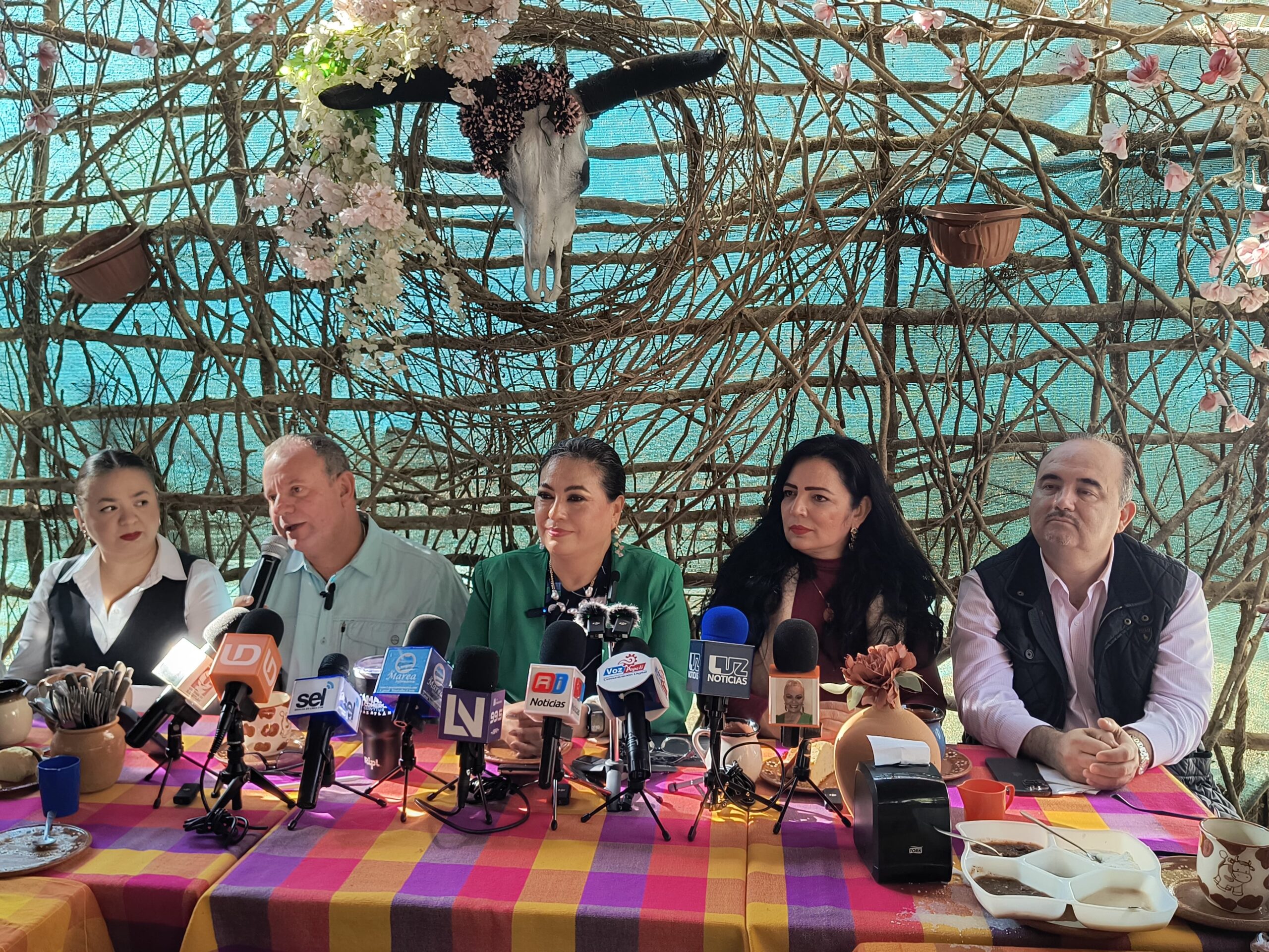 Esta campaña será con recursos propios de las empresas que participarán con muestras gastronómicas desde el Senado de la República. Dichas acciones son para hacer frente al panorama económico que se visualiza para este año.