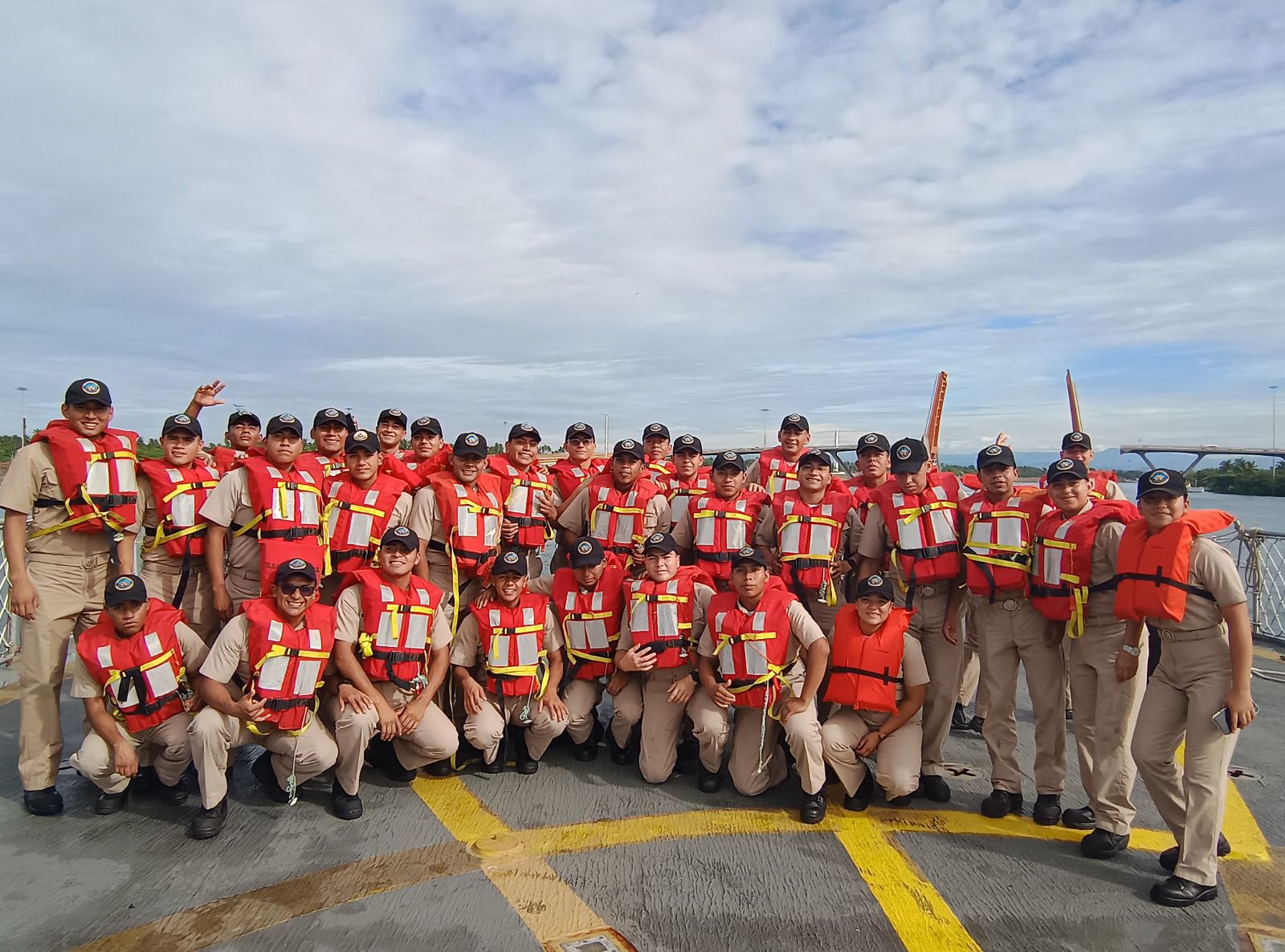 - Secretaría de Marina-Armada de México convoca a jóvenes mexicanos para el ingreso a sus Establecimientos Educativos Navales