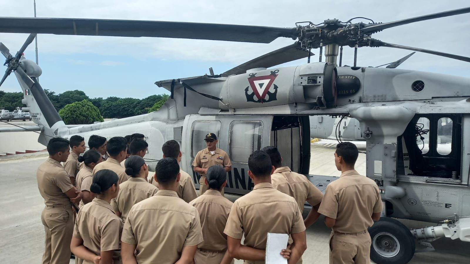 - Secretaría de Marina-Armada de México convoca a jóvenes mexicanos para el ingreso a sus Establecimientos Educativos Navales