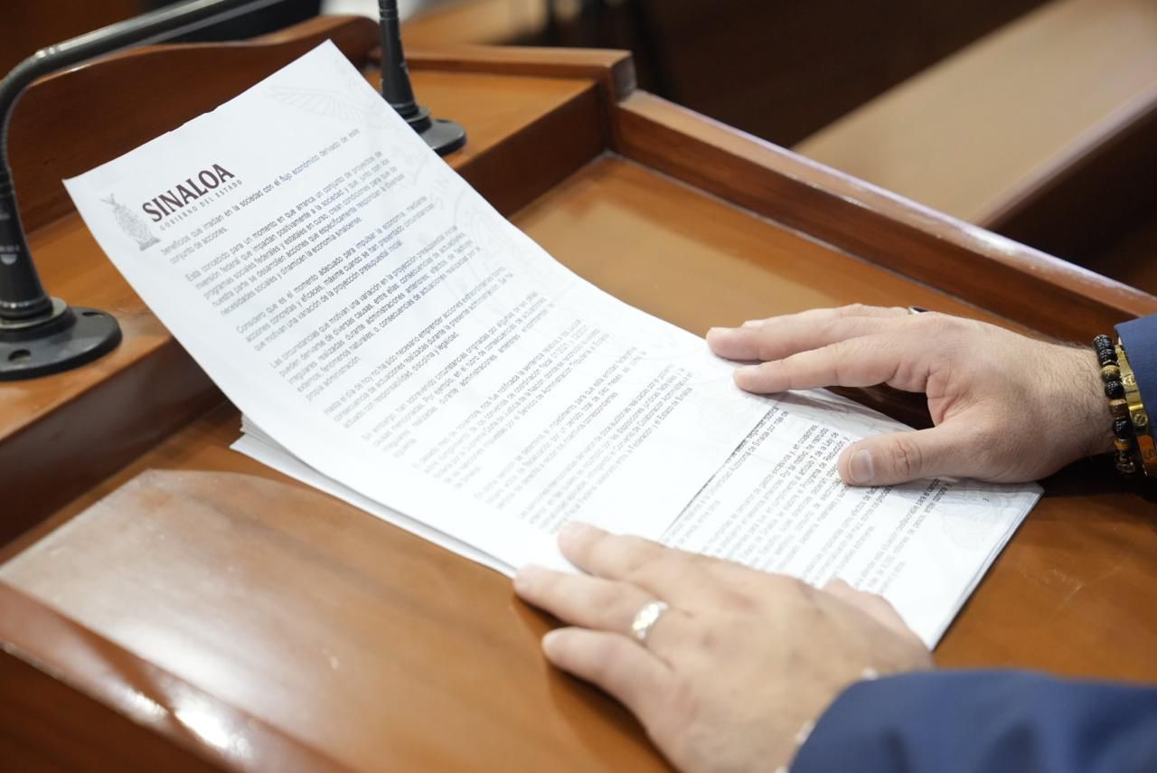 Congreso da lectura a iniciativa de solicitud de crédito del gobernador Rubén Rocha
