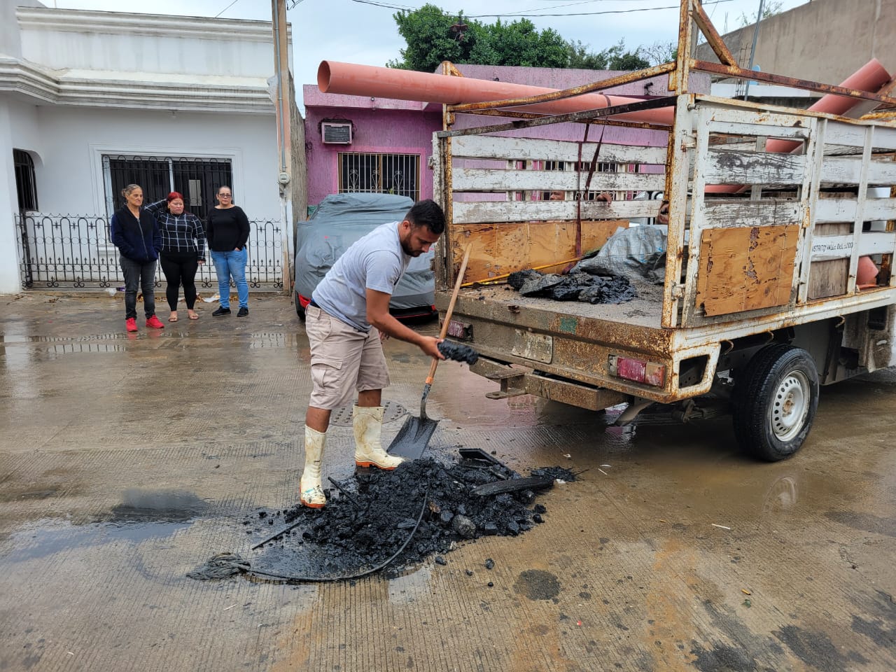 El llamado es a no arrojar ningún tipo de basura a la red de drenaje para evitar taponamientos