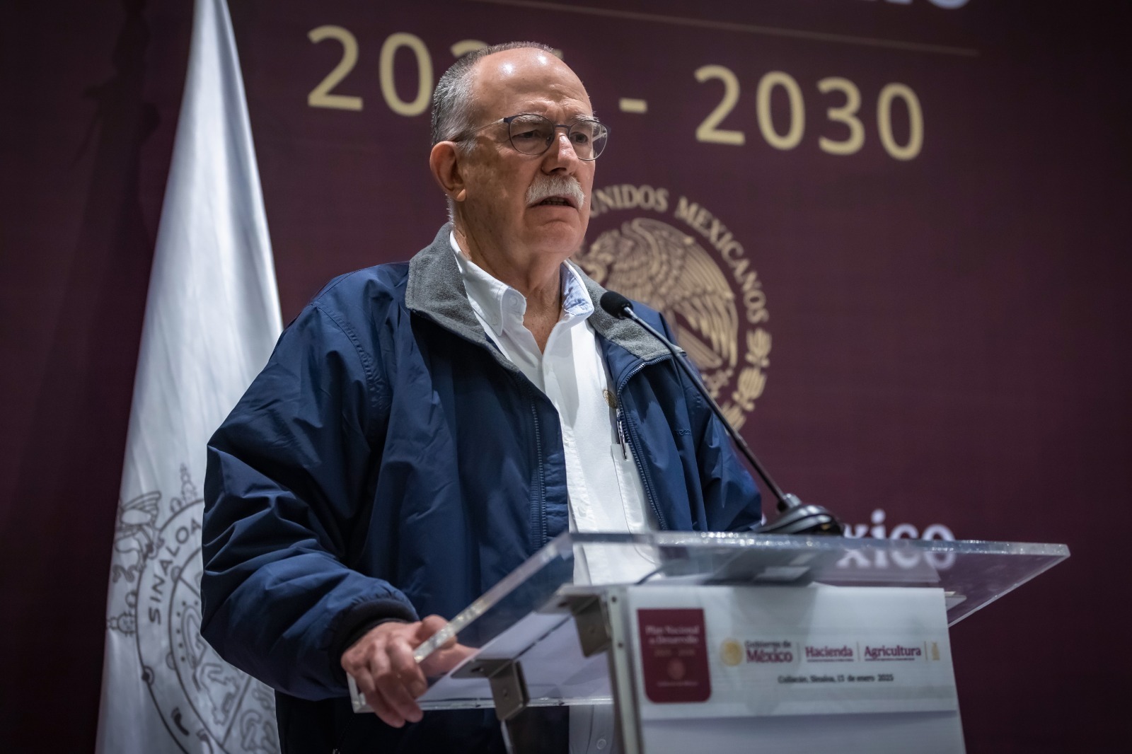 El objetivo principal del Plan Nacional de Desarrollo es consolidar la prosperidad de la república y el bienestar de la población.