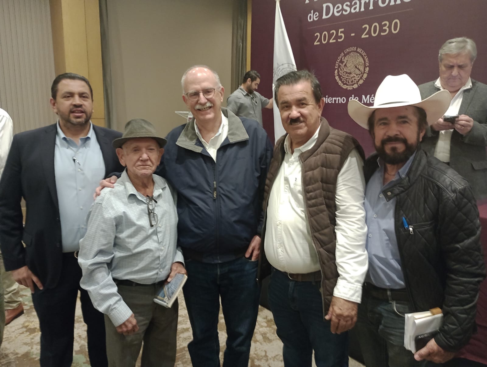 Participan en el Foro de Consulta para la Elaboración del PND 2025-2030, en la Mesa Temática de Desarrollo Sustentable