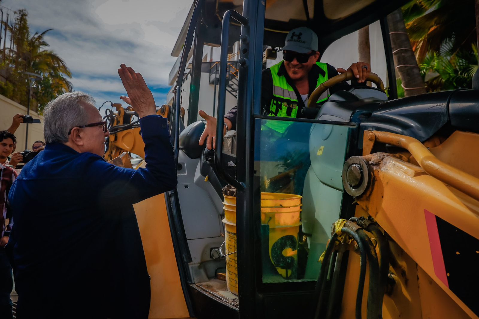- Estas obras vendrán a resolver los problemas de movilidad y las inundaciones en la Zona Dorada