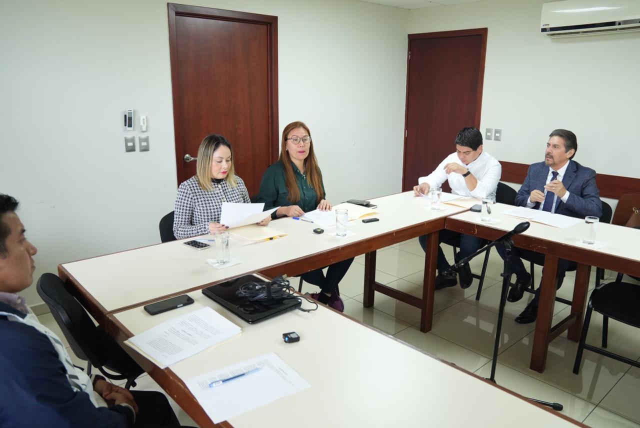 - Comisión de Seguridad Pública aprueba dictamen que busca reformar la ley para regular la venta de armas de juguetes en Sinaloa