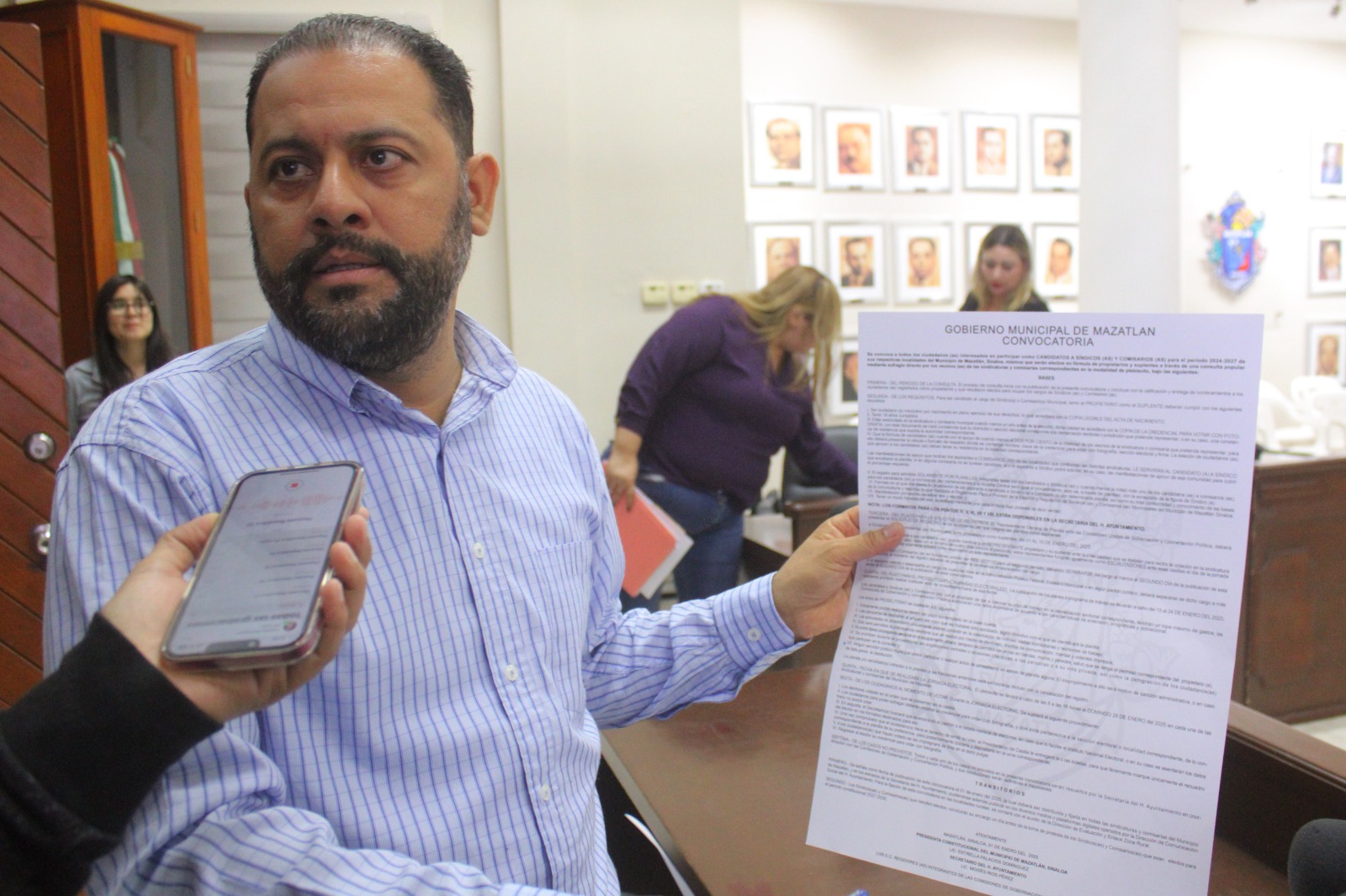 El Secretario del Ayuntamiento, Moisés Ríos Pérez, destaca una buena respuesta por parte de los mazatlecos; el plebiscito se llevará a cabo el 26 de enero