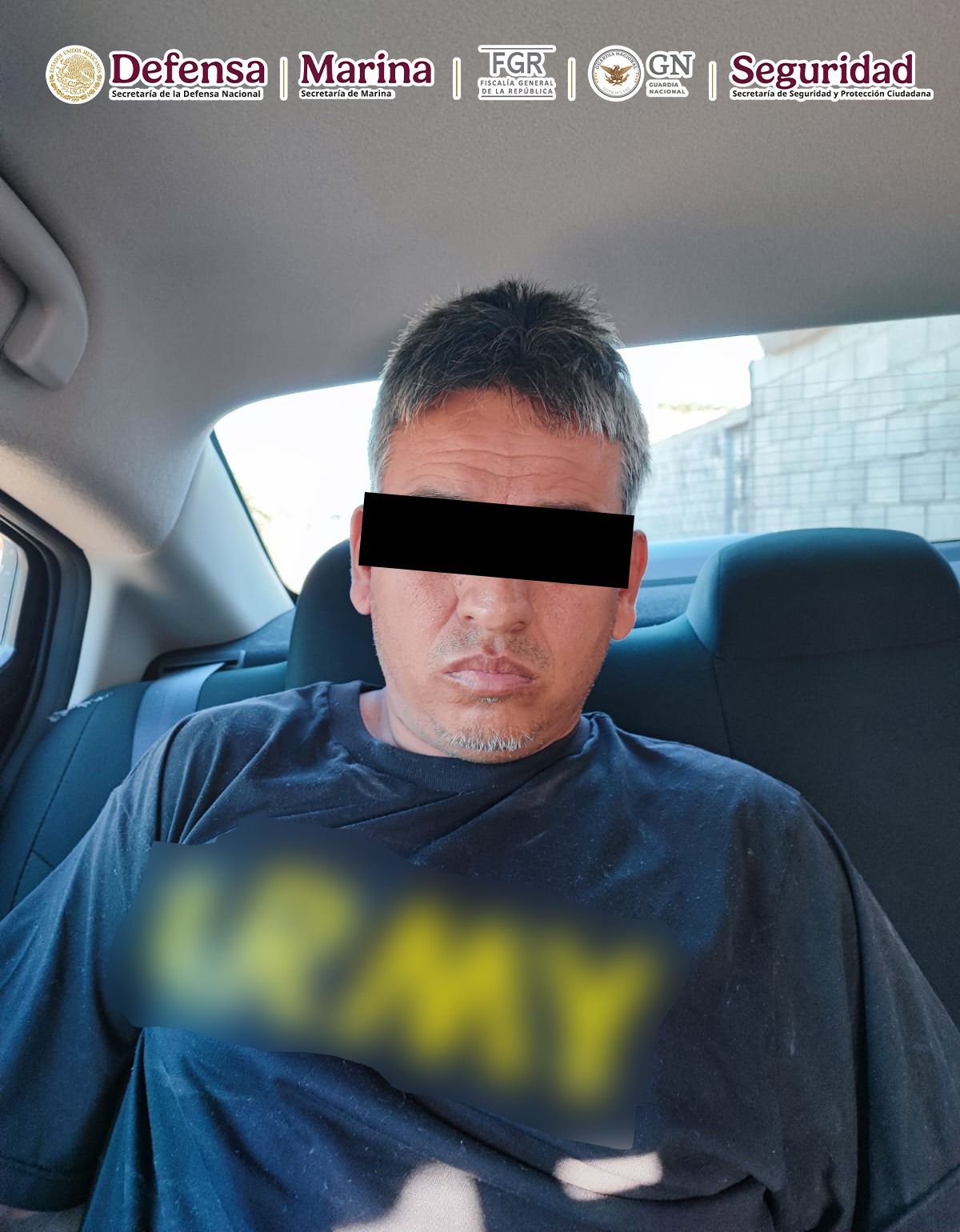 En las acciones operativas participaron elementos de la Defensa, Marina, FGR, GN y SSPC
• Al detenido se le vincula con la fabricación y uso de explosivos