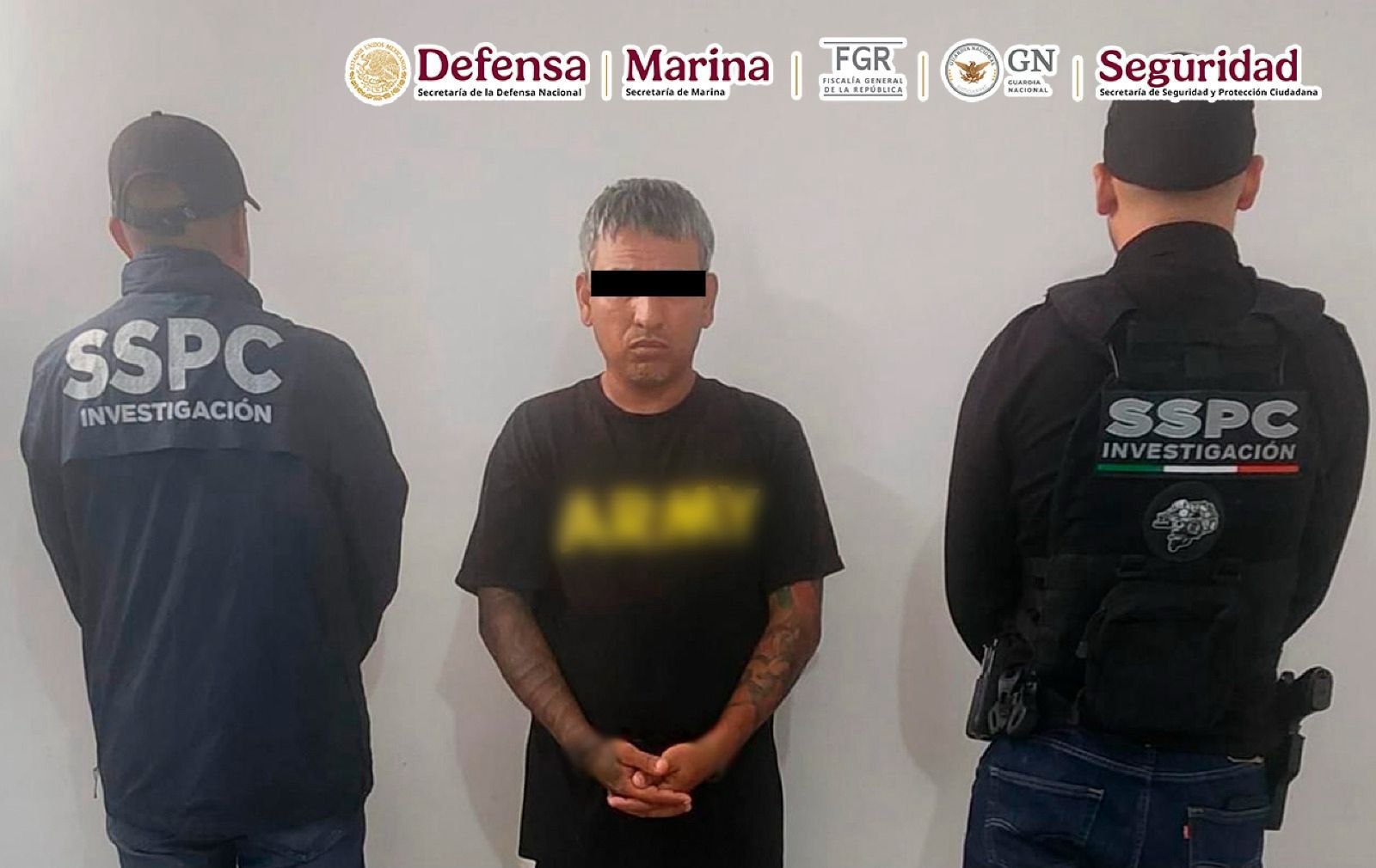 En las acciones operativas participaron elementos de la Defensa, Marina, FGR, GN y SSPC
• Al detenido se le vincula con la fabricación y uso de explosivos