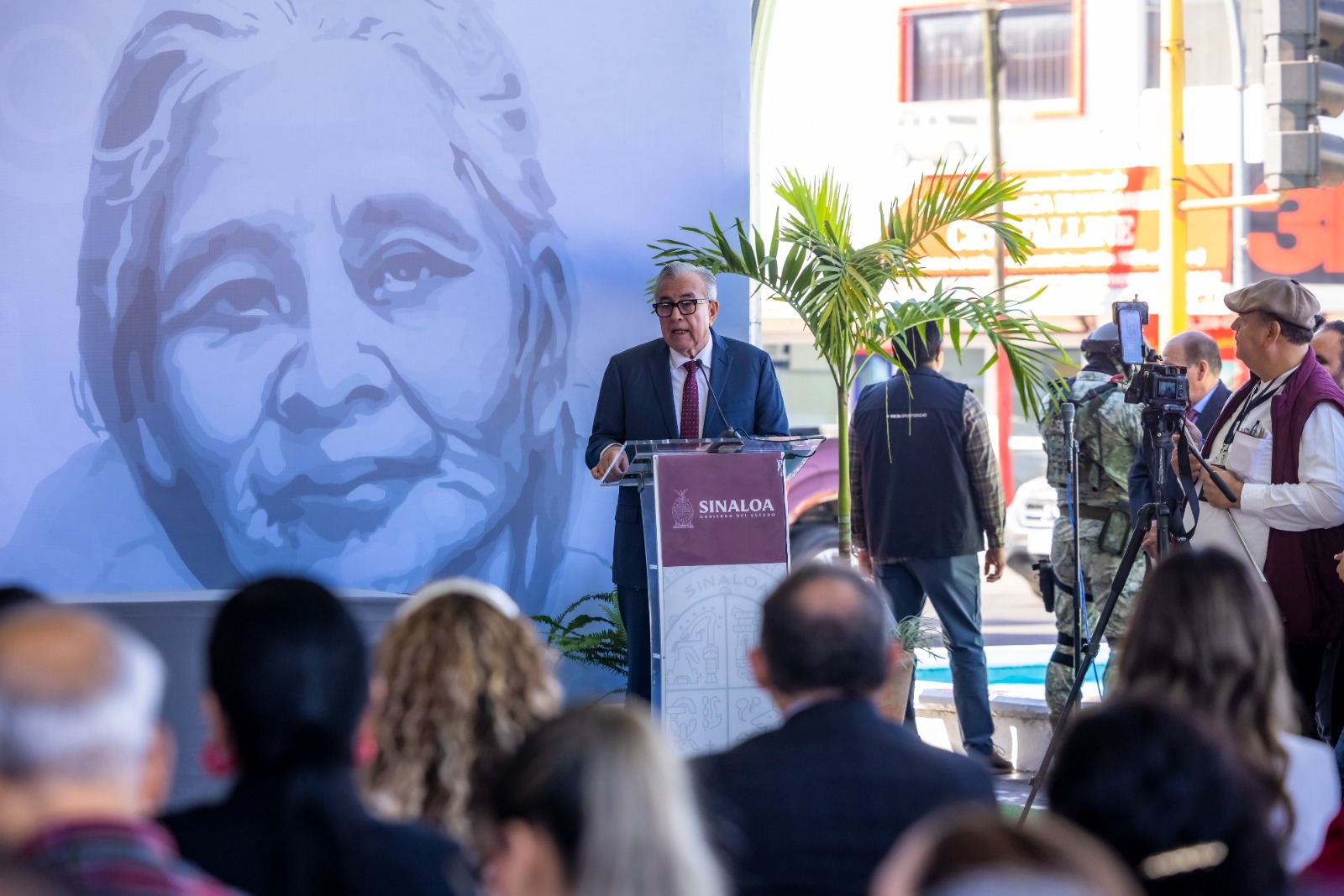 -	Martha Salazar, embajadora del valor, la cultura y la fortaleza de la mujer sinaloense: Rocha Moya al entregar el premio “Agustina Ramírez” a la reconocida actriz
-	Más de 60 años de trayectoria artística avalan la carrera de está destacada actriz mocoritense
