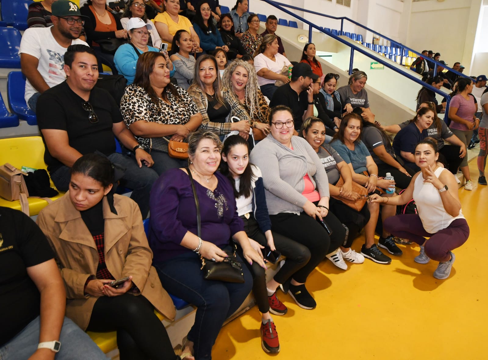 -	Fomentando la convivencia mediante el Deporte y la recreación, se realizaron los festejos del 52 aniversario de fundación del Sindicato Único de trabajadores de la Universidad Autónoma de Sinaloa (SUNTUAS), en su Sección de Administrativos e intendencia.