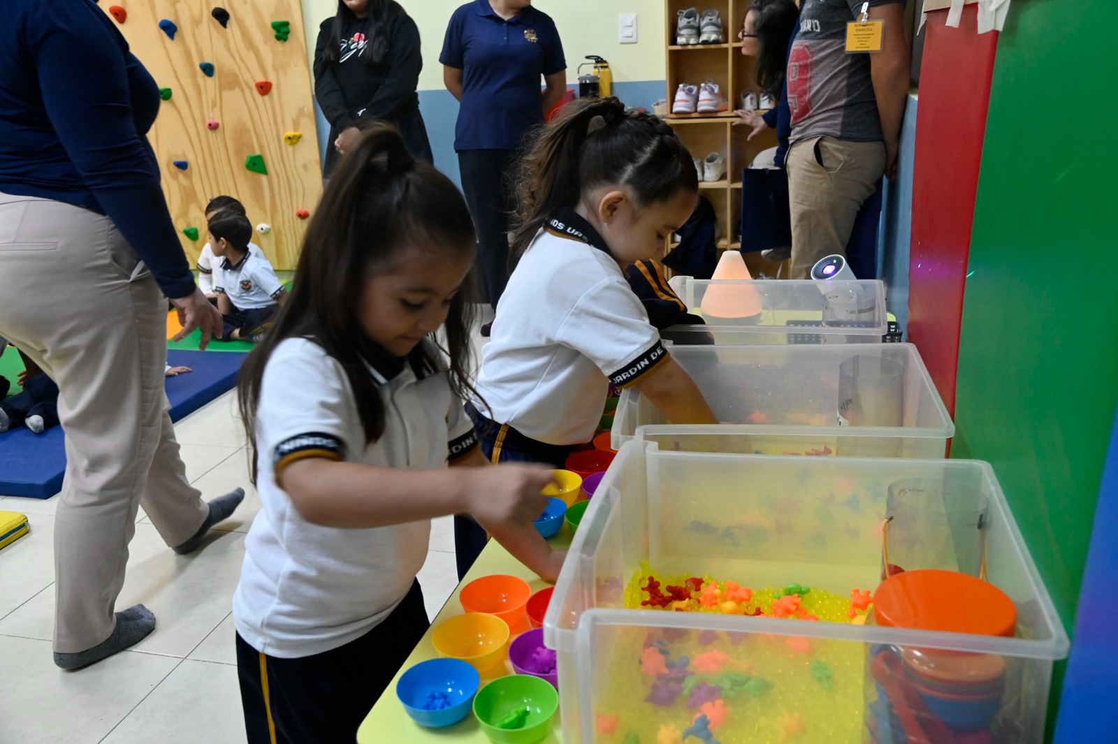 - Desarrollan en el Jardín de Niños de la UAS taller sensorial, el cual ayudará a que los pequeños tengan mejor desarrollo físico, cognitivo y afectivo