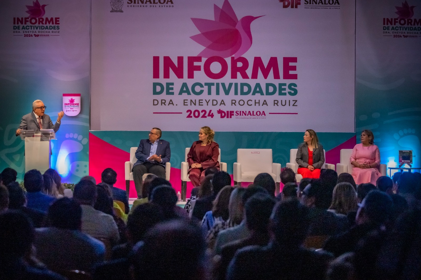 - Destaca Rocha la labor de inclusividad de DIF en favor de los sectores vulnerables de la sociedad
- El mandatario estatal acompañó a la doctora Eneyda Rocha Ruiz a su Informe de Labores 2024