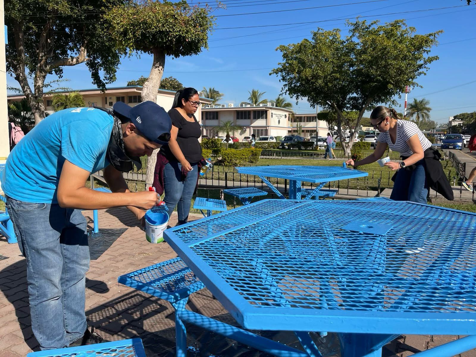 -	Porque trabajar en equipo siempre será positivo maestros, alumnos y directivos de la Universidad Autónoma de Sinaloa, Unidad Regional Sur, se unieron al “Reto Mejora 2025”.