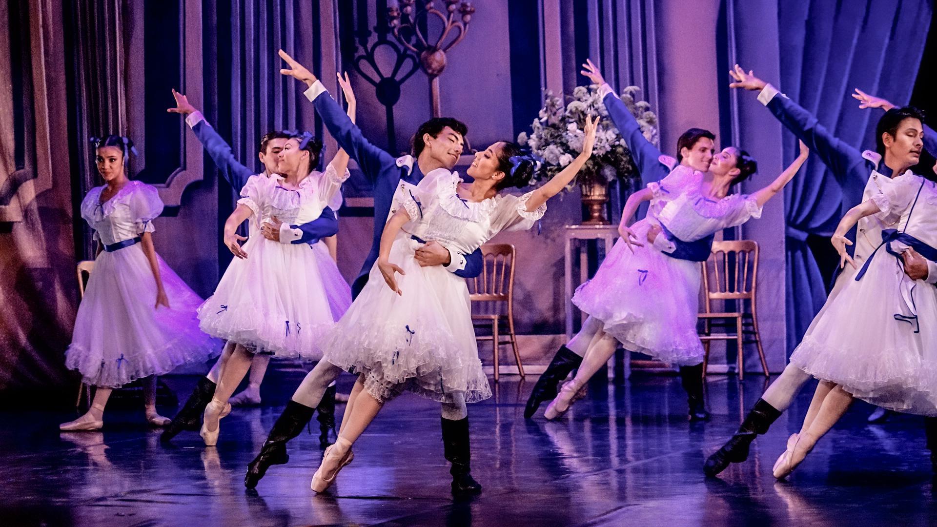 El Instituto Municipal de Cultura, Turismo y Arte de Mazatlán presentó “Una noche en Viena” un espectáculo majestuoso en la Velada de las Artes 2025.