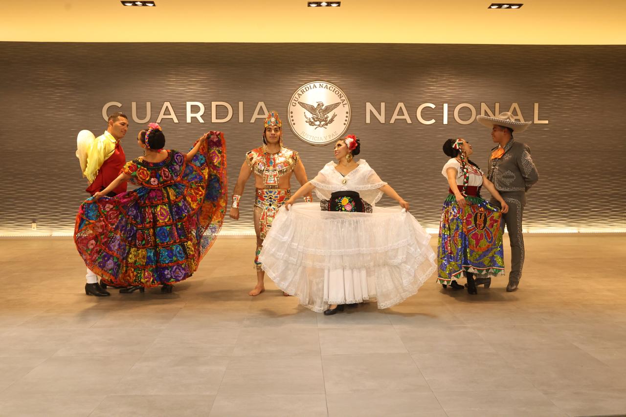 Mazatlán se vestirá de fiesta con la actuación especial del Mariachi y el Ballet Folklórico de la Guardia Nacional  que alegrarán las “Tardes de Carnaval” en la Plazuela Machado, el sábado 1 de Marzo a las 6 de la tarde y el Lunes 3 de Marzo a las 2 de la tarde.