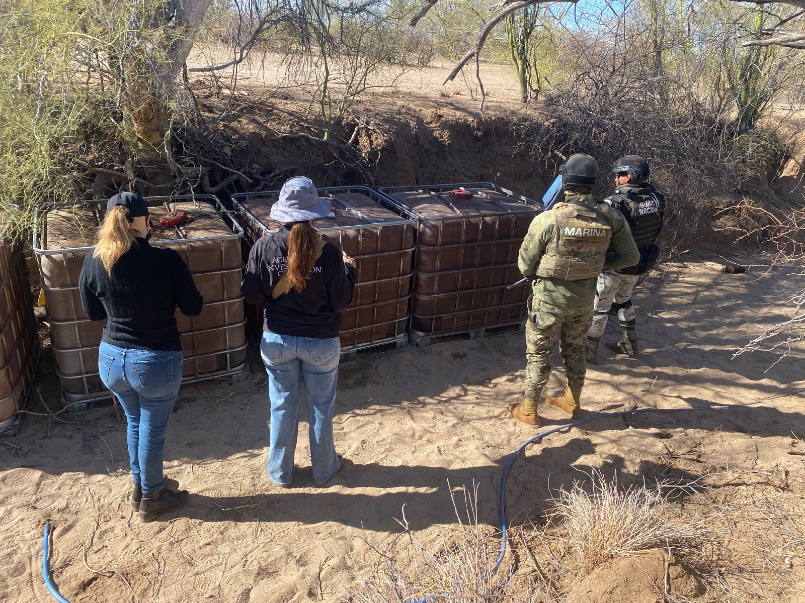 Armada de México en coordinación con PEMEX, inhabilitó toma clandestina de hidrocarburo en Hermosillo, Sonora